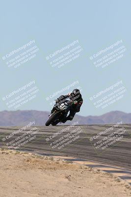 media/Dec-07-2025-CVMA (Sun) [[3e7d2de5dc]]/Race 7-Formula Lightweight Twins Shootout/